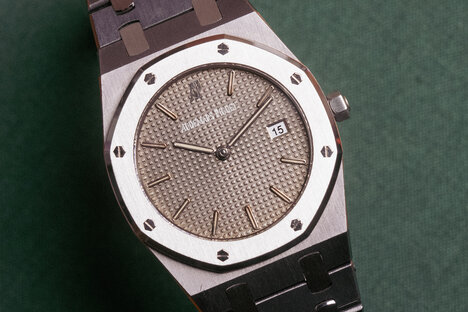 Bezel: Buy & Sell Luxury Watches