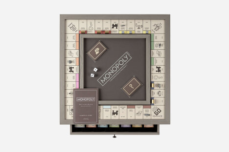 Monopoly Deluxe Edition