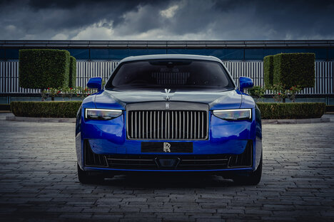 Rolls-Royce Black Badge Ghost Gamer
