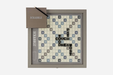 Scrabble Deluxe Edition