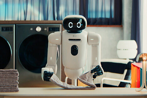 LG CLOiD Home Robot