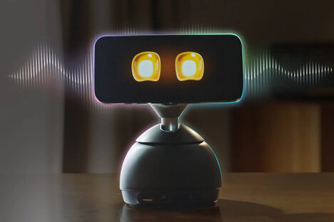 Loona Deskmate AI MagSafe Charging Dock