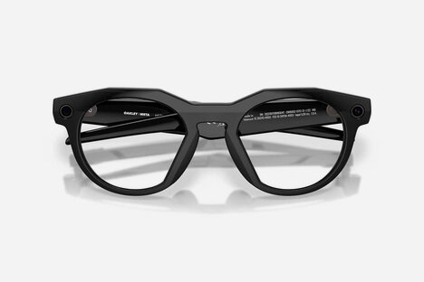 Oakley x Meta HSTN Smart Glasses