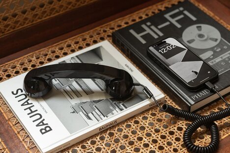 Native Union Pop Phone