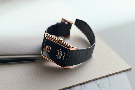 Audemars Piguet Neo Frame Jumping Hour Watch