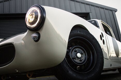 Austin Healey Sebring Fastback Restomod