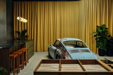 Car Part Time Showroom and Lounge