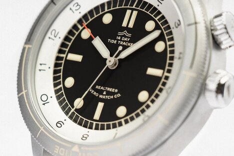 Vero Realtree Tide Tracker Outpost Watch