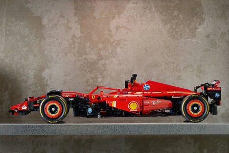 LEGO Ferrari SF-24 F1 Race Car