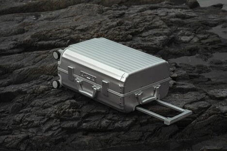 MVST SPACE Aluminum Silver Suitcase