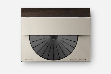 Bang & Olufsen Beosystem 3000c Turntable