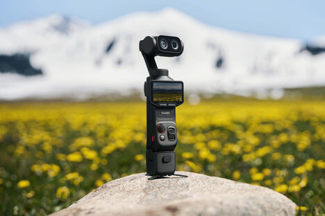 Insta360 Luna Ultra Dual-Lens 8K Gimbal Camera