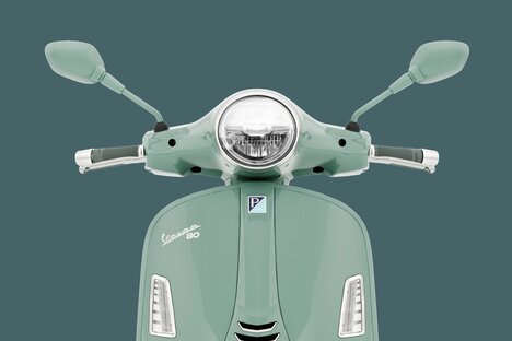 Vespa Edizione Ottantesimo Scooter