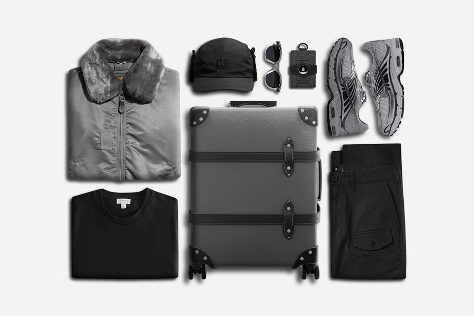 Garb: Graphite | Uncrate