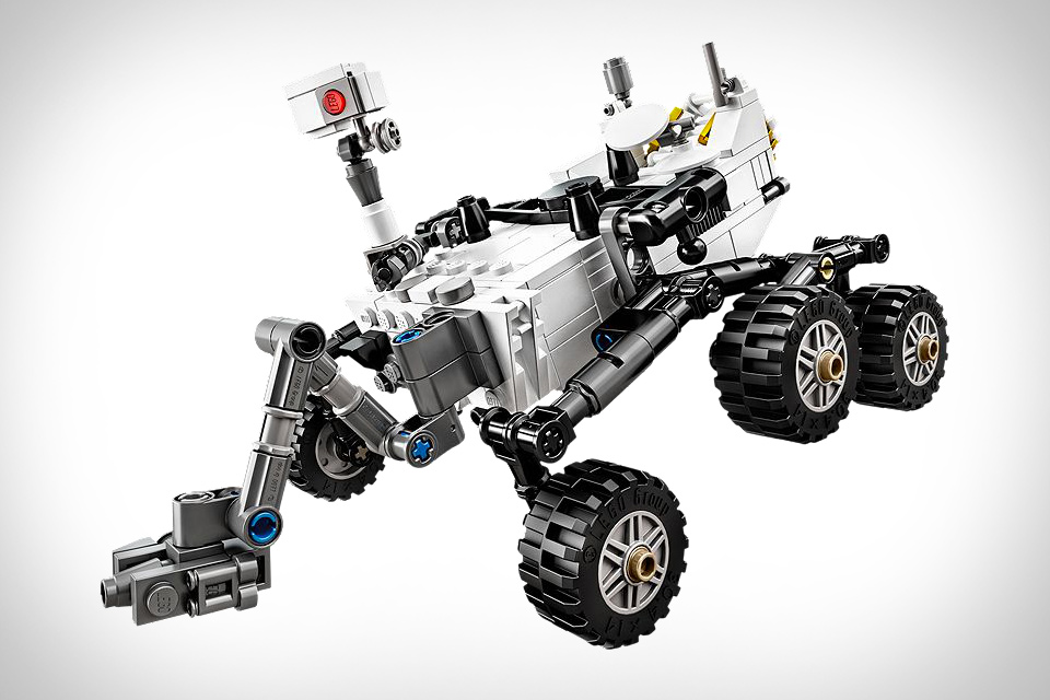 Lego Mars Curiosity Rover