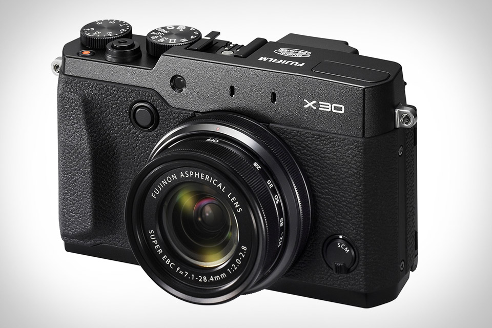 Камера Fujifilm X30