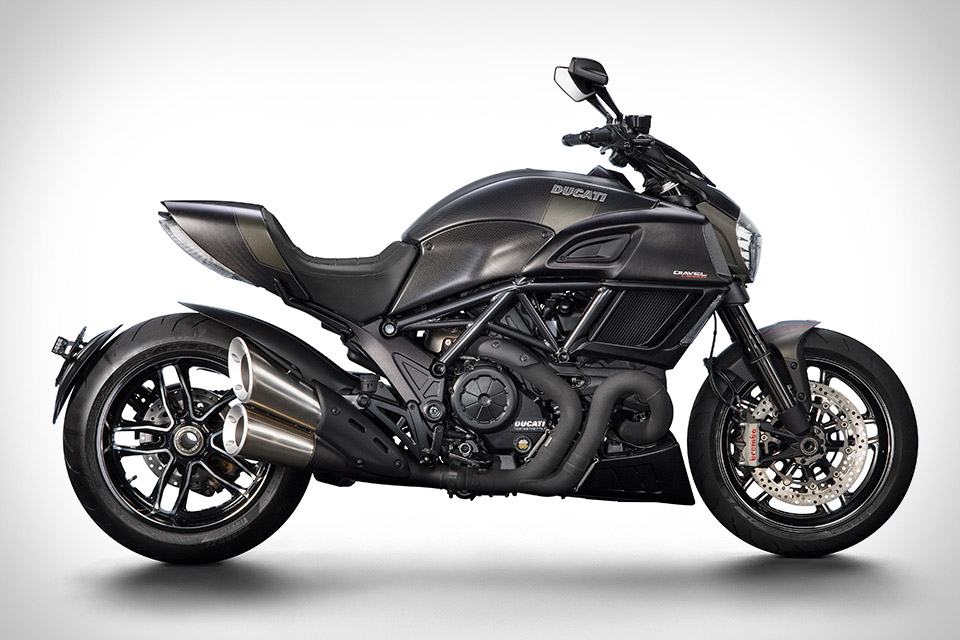 Ducati Diavel Carbon Motorcycle Uncrate