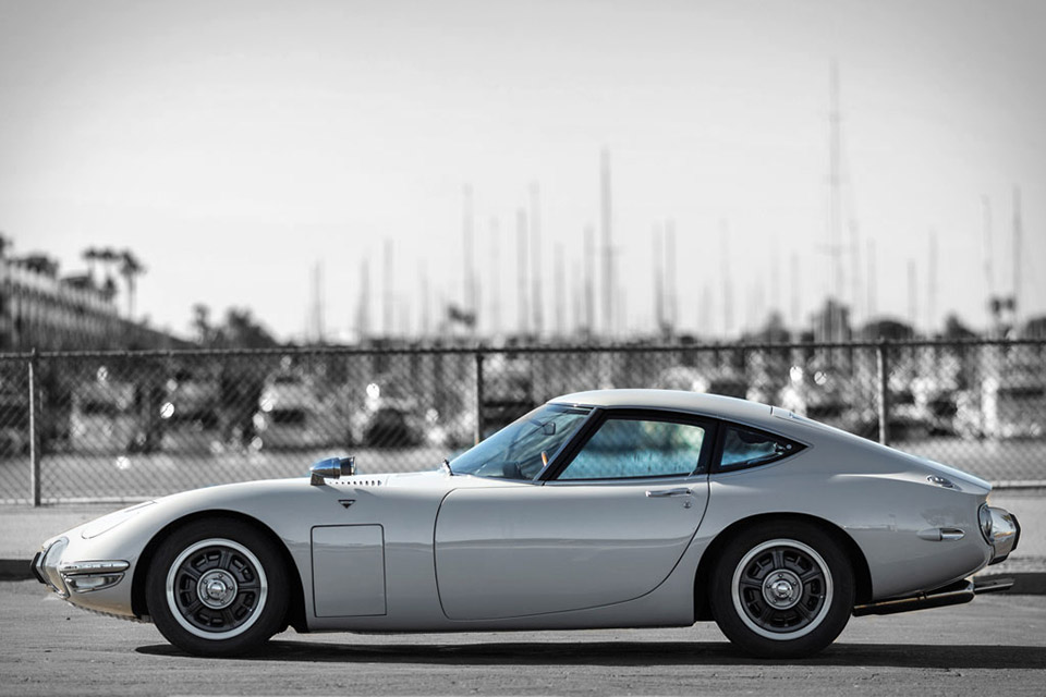 1967 Toyota 2000GT | Uncrate