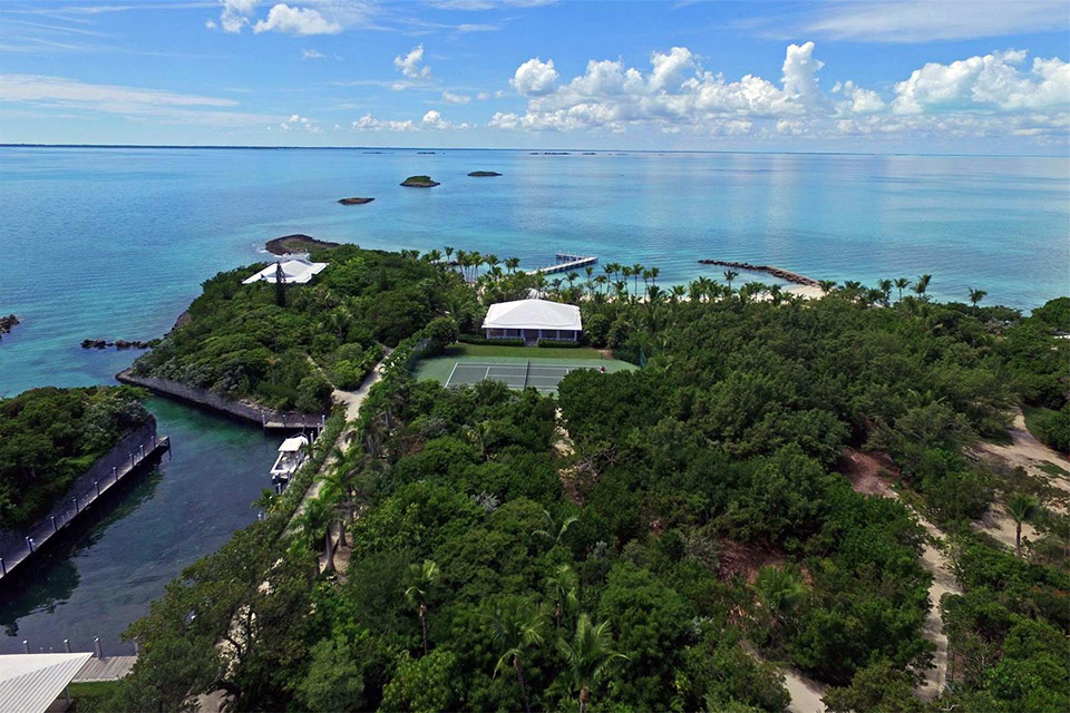 Foot's Cay Private Island Uncrate