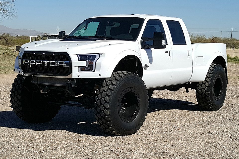 F250R Megaraptor Truck Uncrate