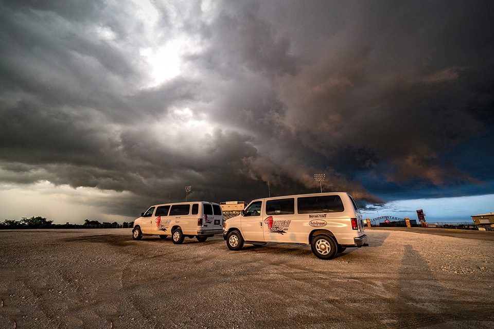 Extreme Tornado Tours Uncrate