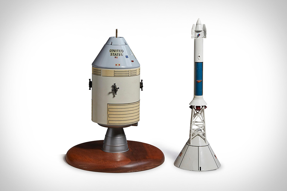 Space Exploration Artifacts Uncrate