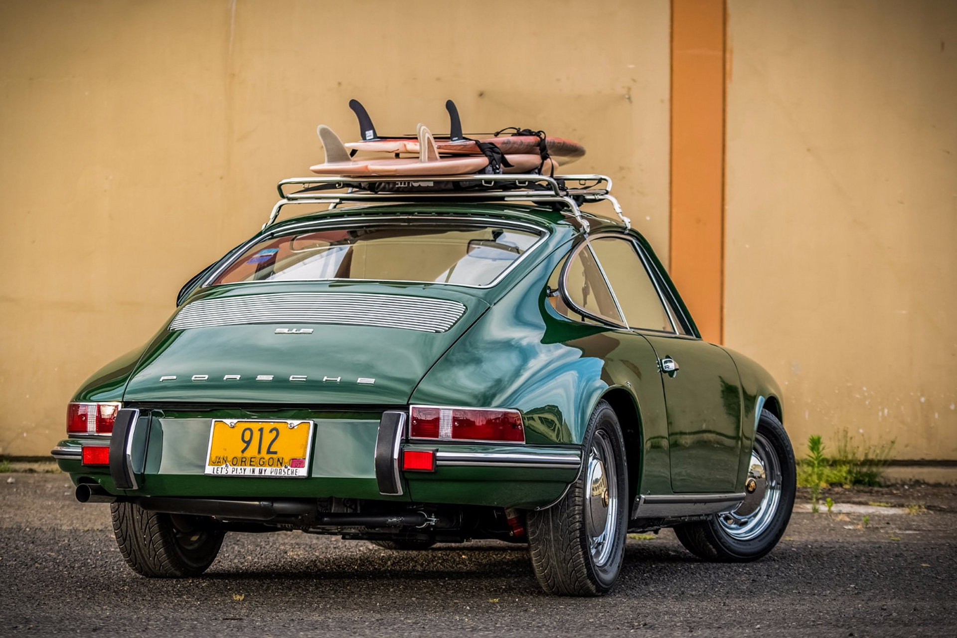 バーンファインド 1969年型ポルシェ912 | Uncrate