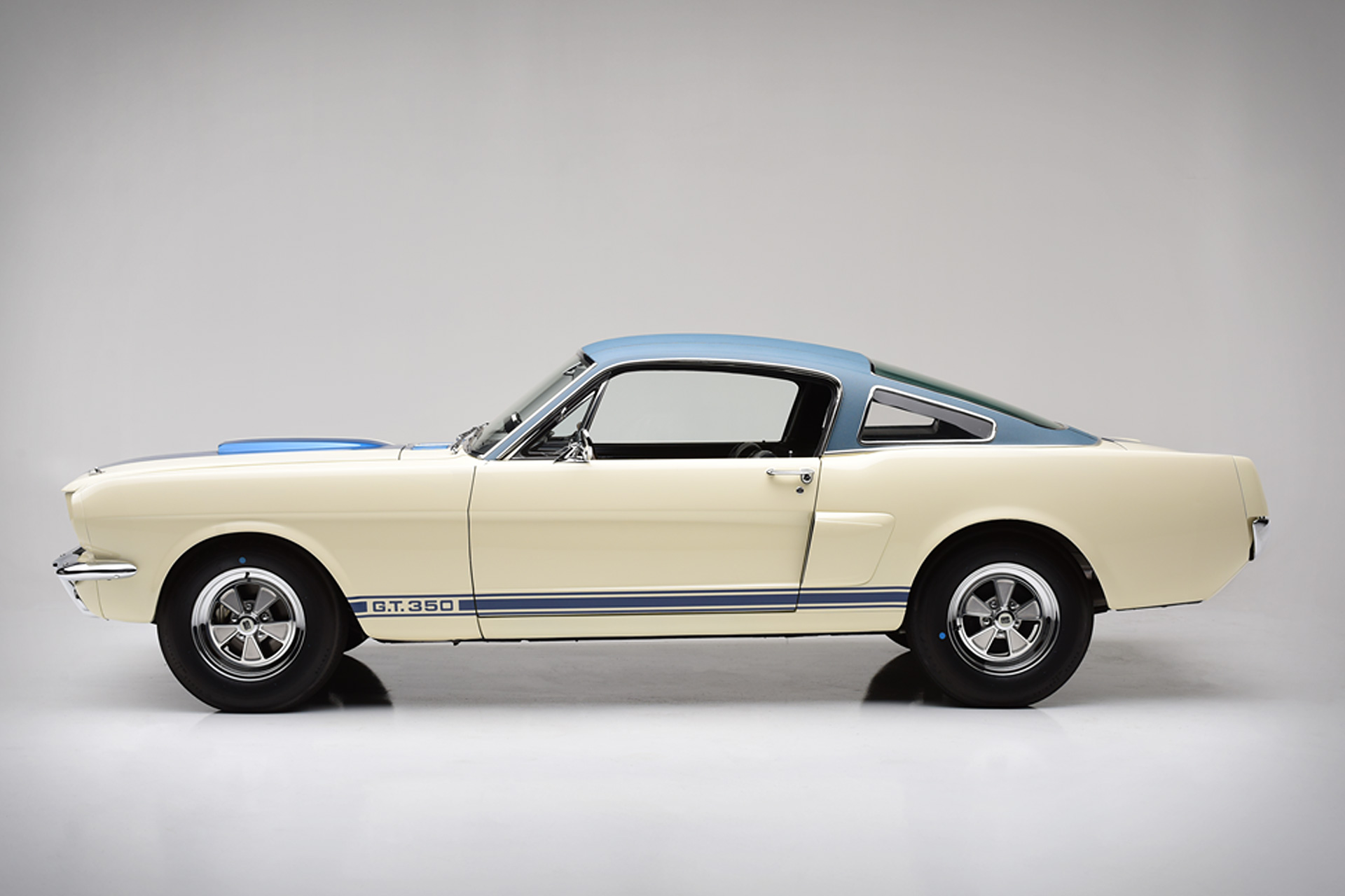 1966 フォード マスタング シェルビー GT350 ホットロッド 1966年型シェルビーGT350プロトタイプ001 | Uncrate 1966 フォード