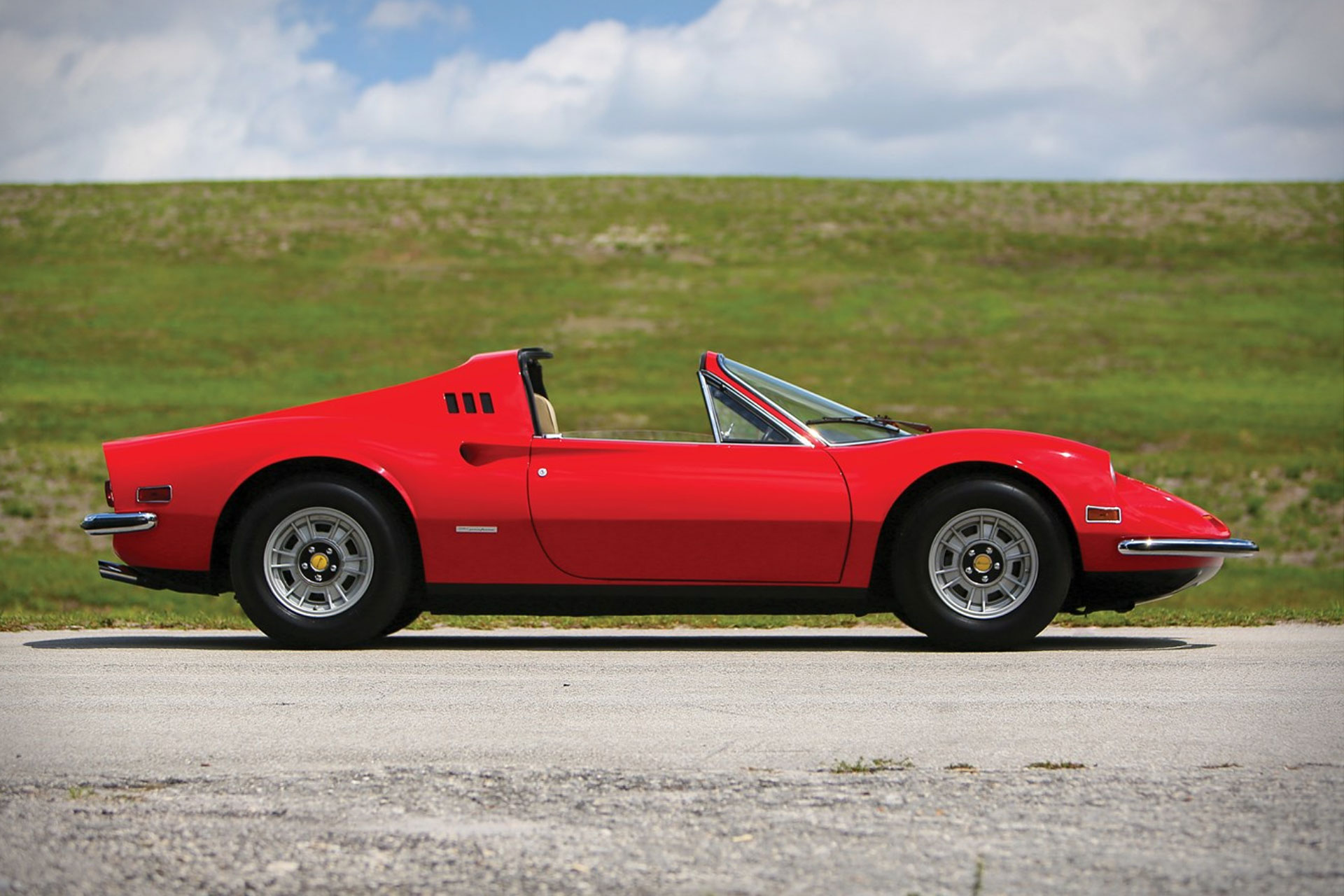 1974 ferrari dino 246 gts