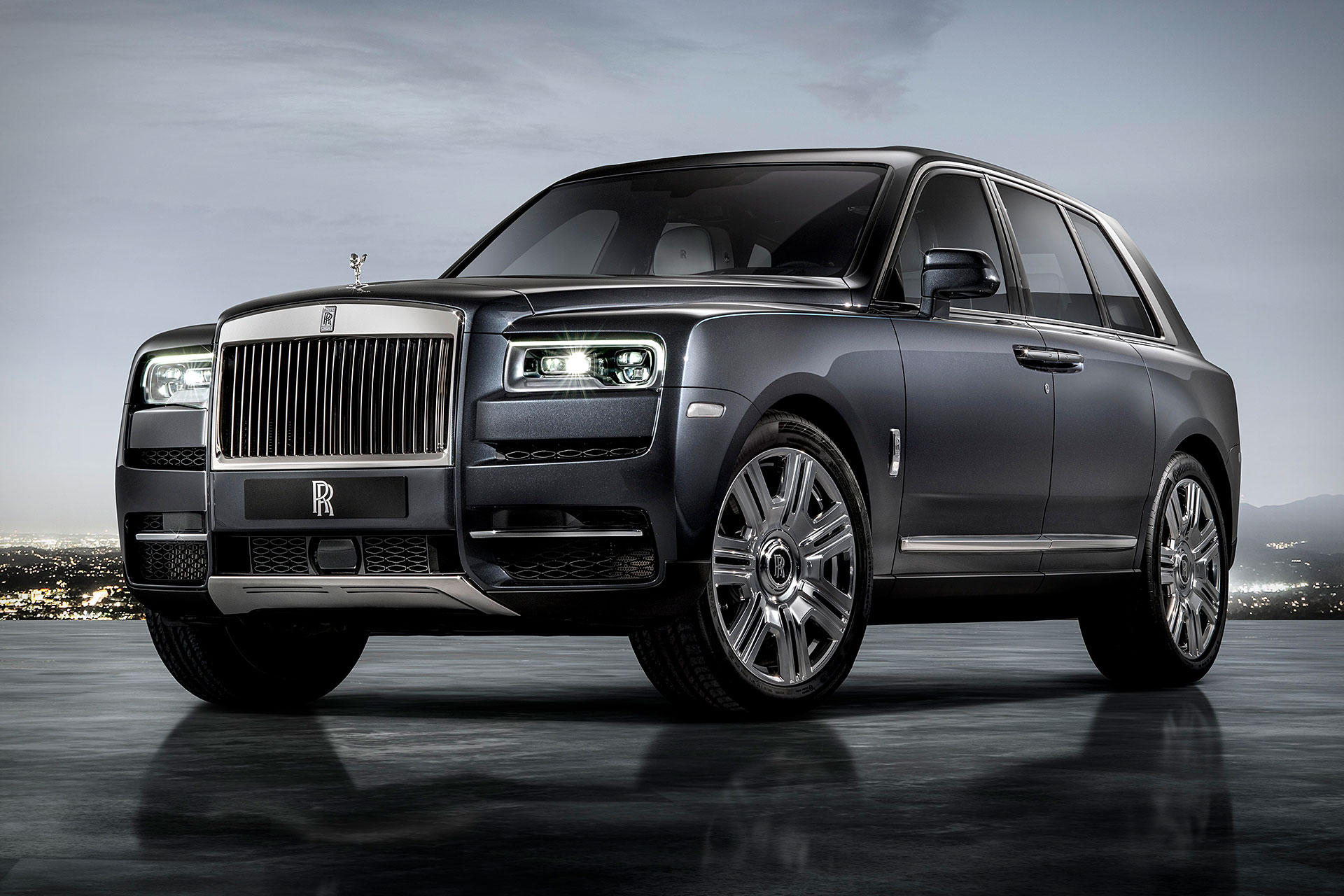 2019 Rolls-Royce Cullinan Revealed: The New Super-SUV - SlashGear