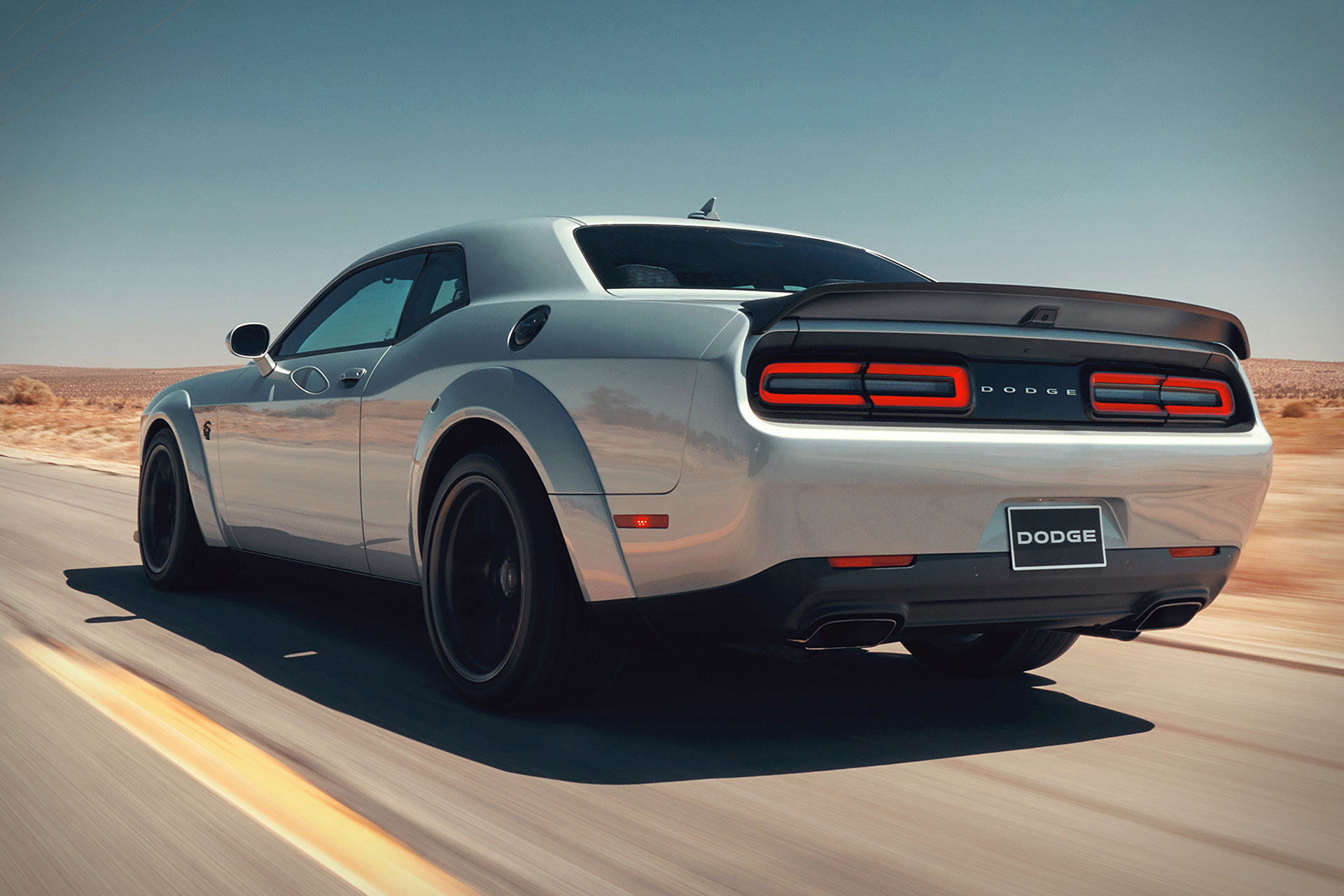 Dodge Challenger 2019 РѕР±РѕРё