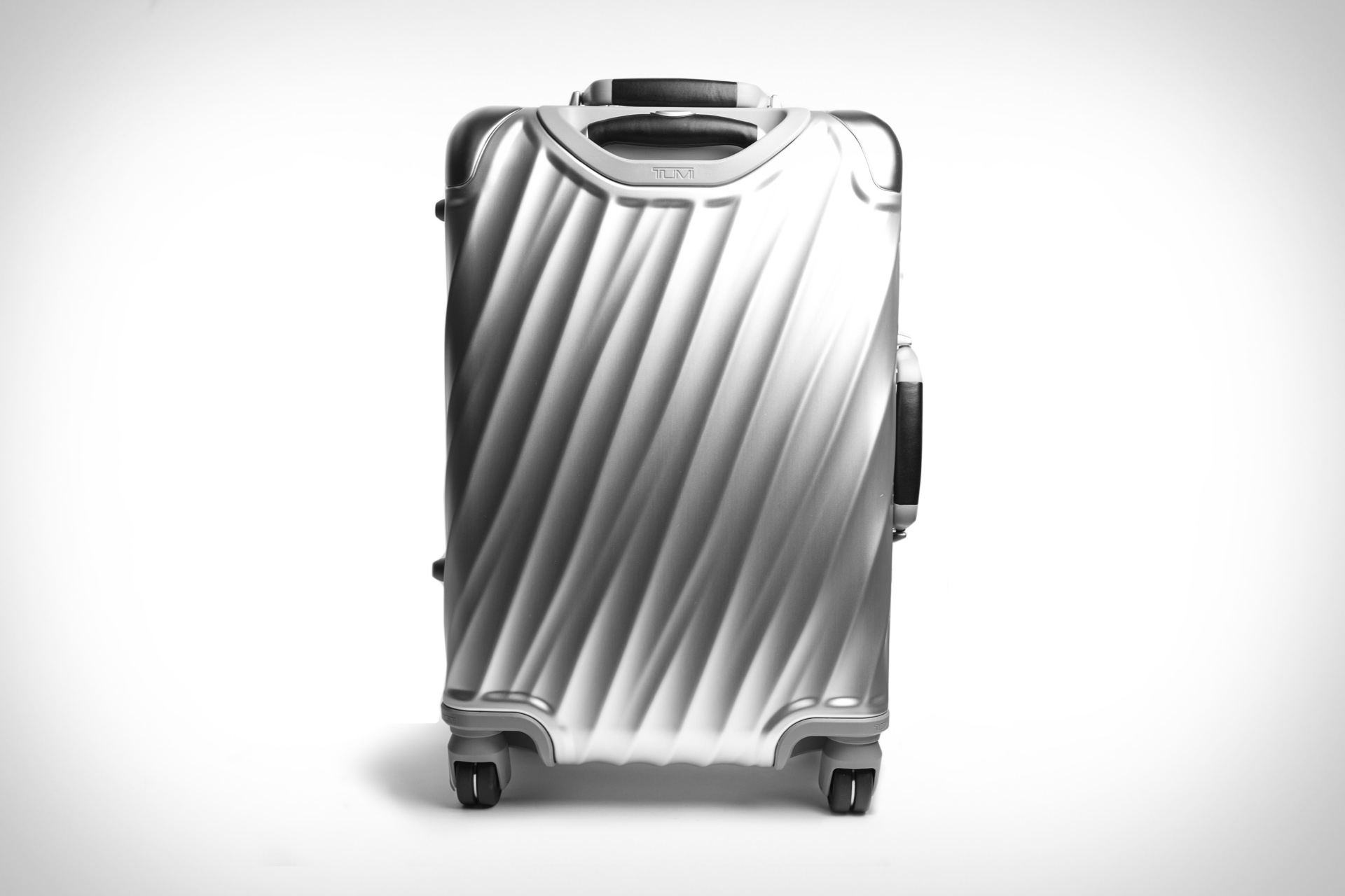 Tumi 19 Degree International CarryOn Suitcase Uncrate