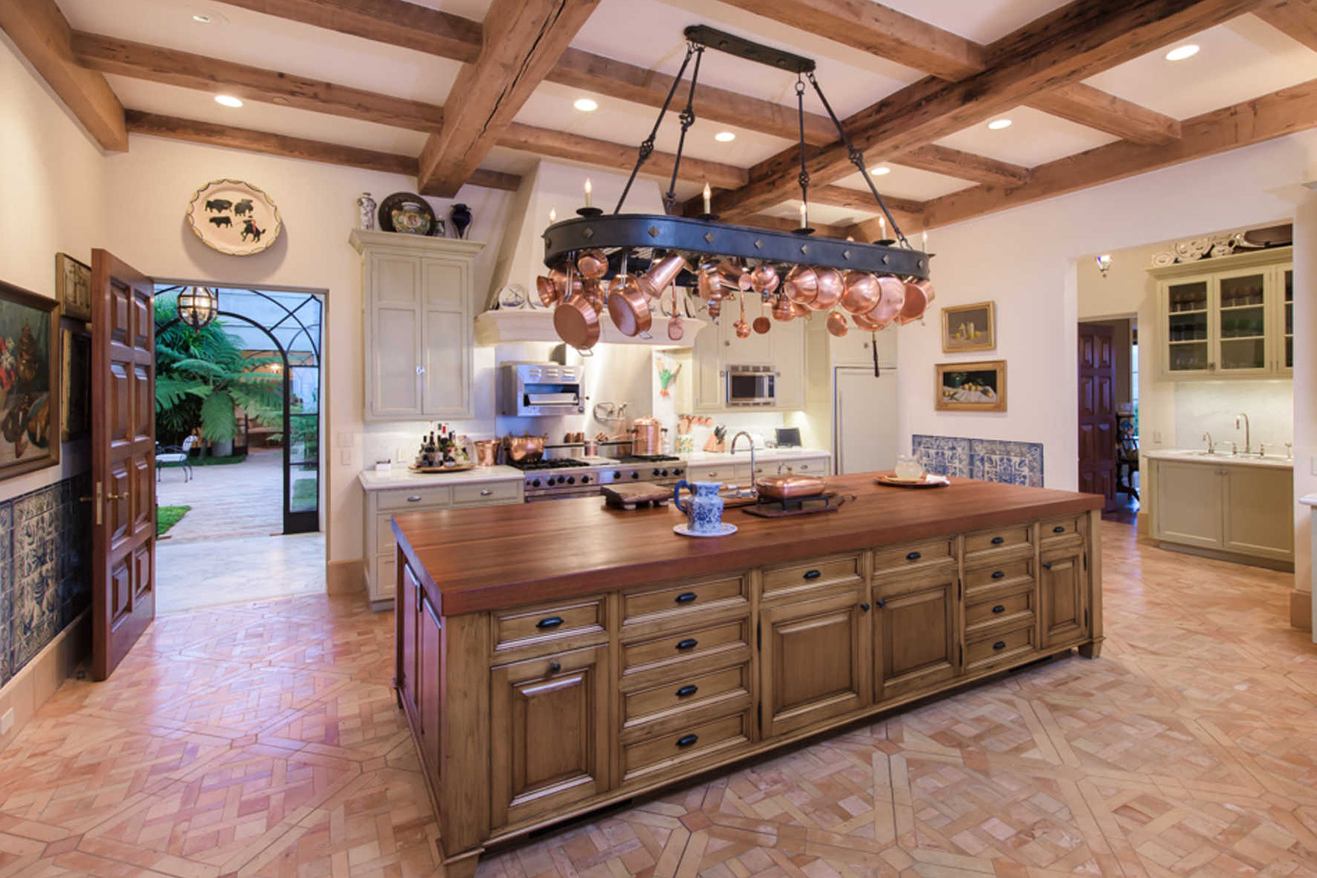 Solana Estate Uncrate