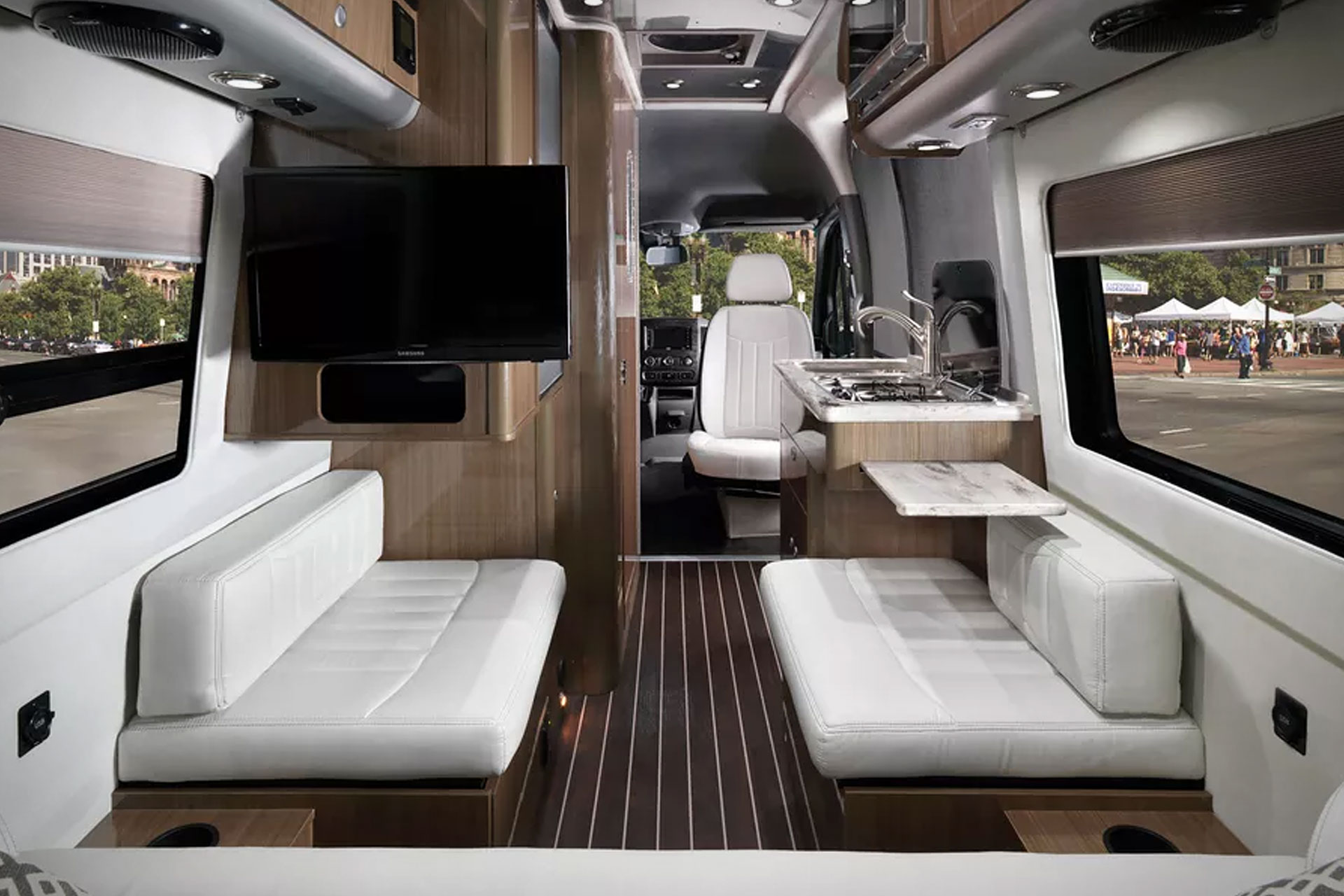 Спринтер автодом. Автодом Airstream. Автодом Мерседес Спринтер 2021. Автодом Vario mobil perfect 1200. Mercedes Sprinter Camper van Interior.