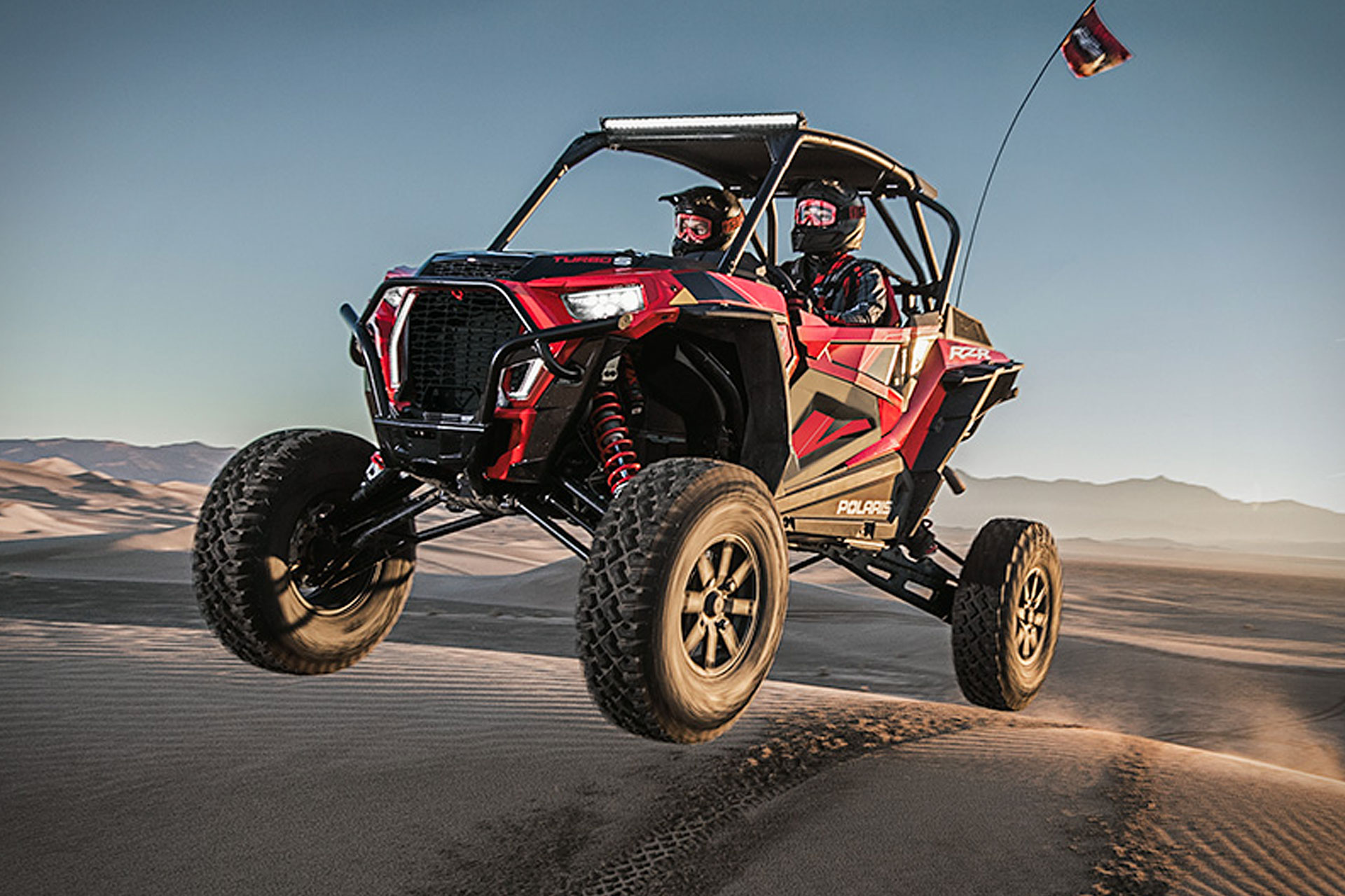 ポラリス RZR XP ターボ S ATV | Uncrate ポラリス RZR XP ターボ S ATV | Uncrate
