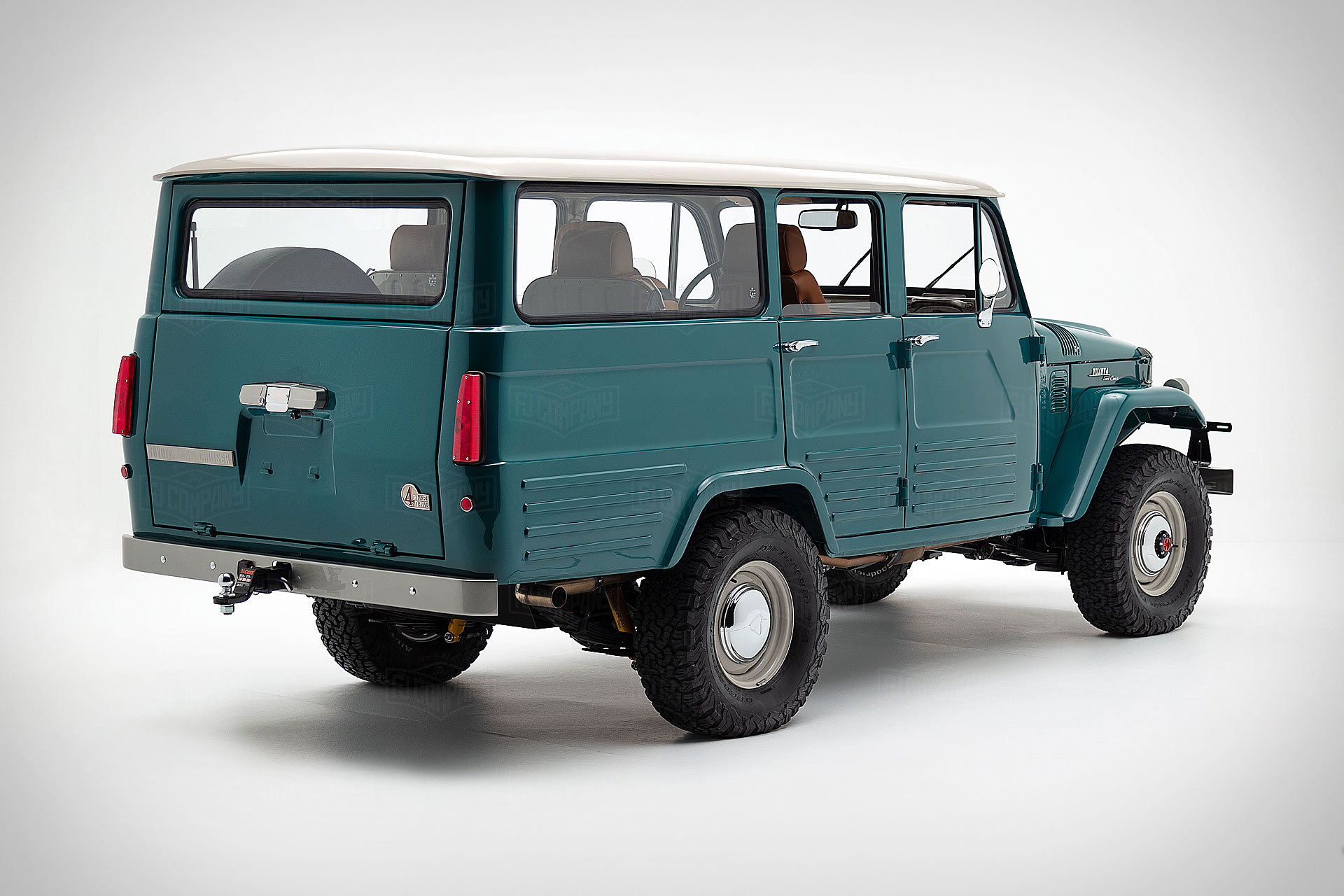 1964年型 トヨタ ランドクルーザー FJ45LV SUV | Uncrate