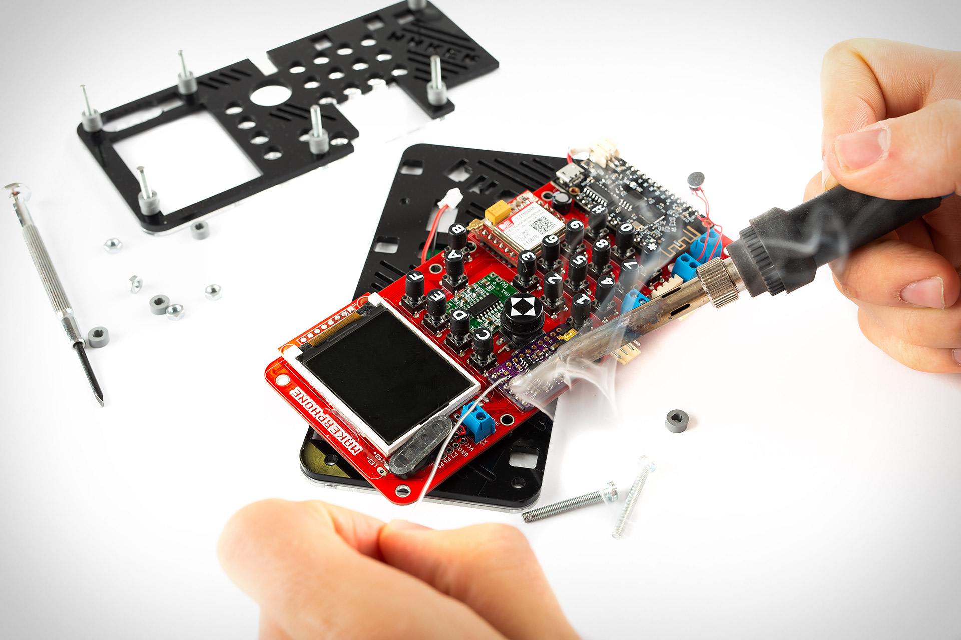 MAKERphone DIY Mobile Phone | Uncrate