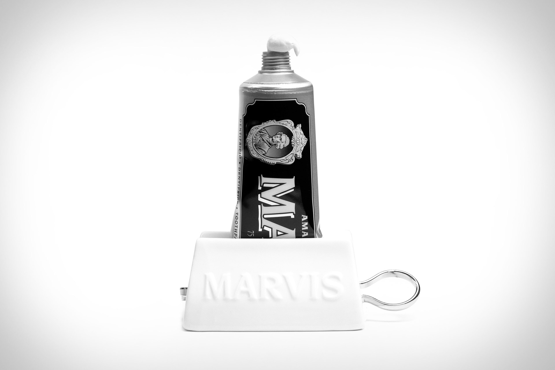 Marvis トゥースペースト ディスペンサー | Uncrate