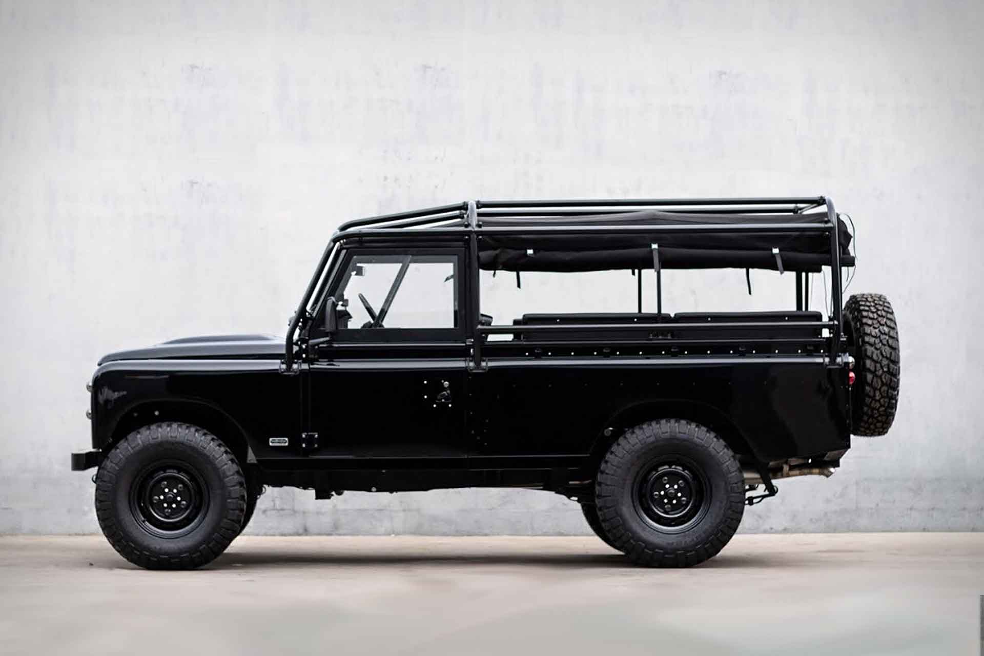 1983 Land Rover V8 SUV | Uncrate