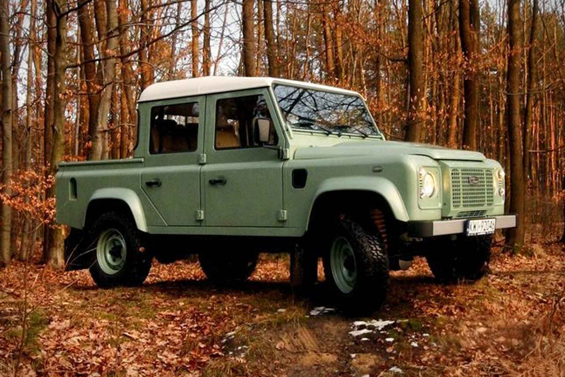 Land Serwis Land Rover Defender Series I SUV Uncrate