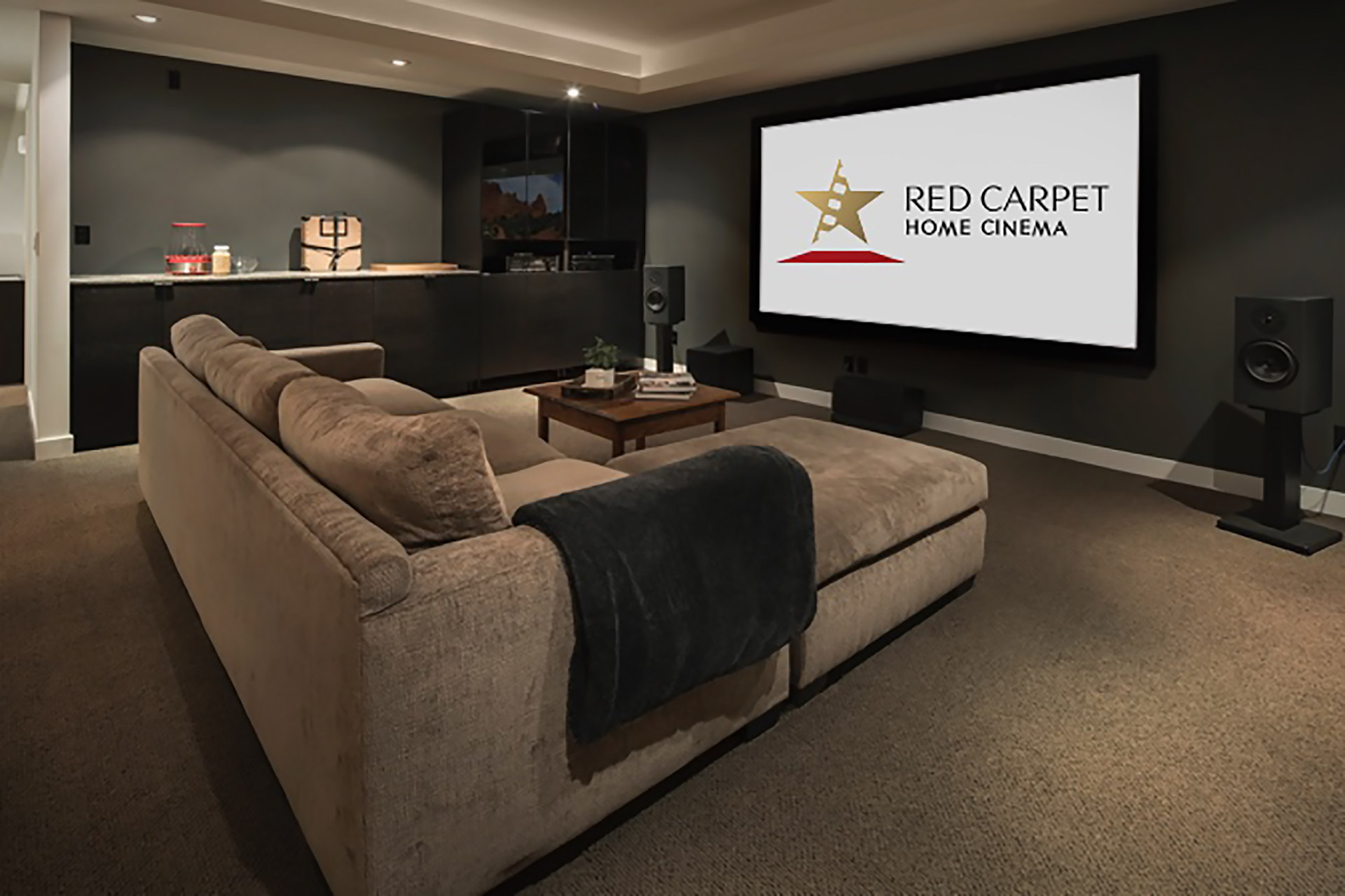 ekstra Forebyggelse bruger Red Carpet Home Cinema | Uncrate