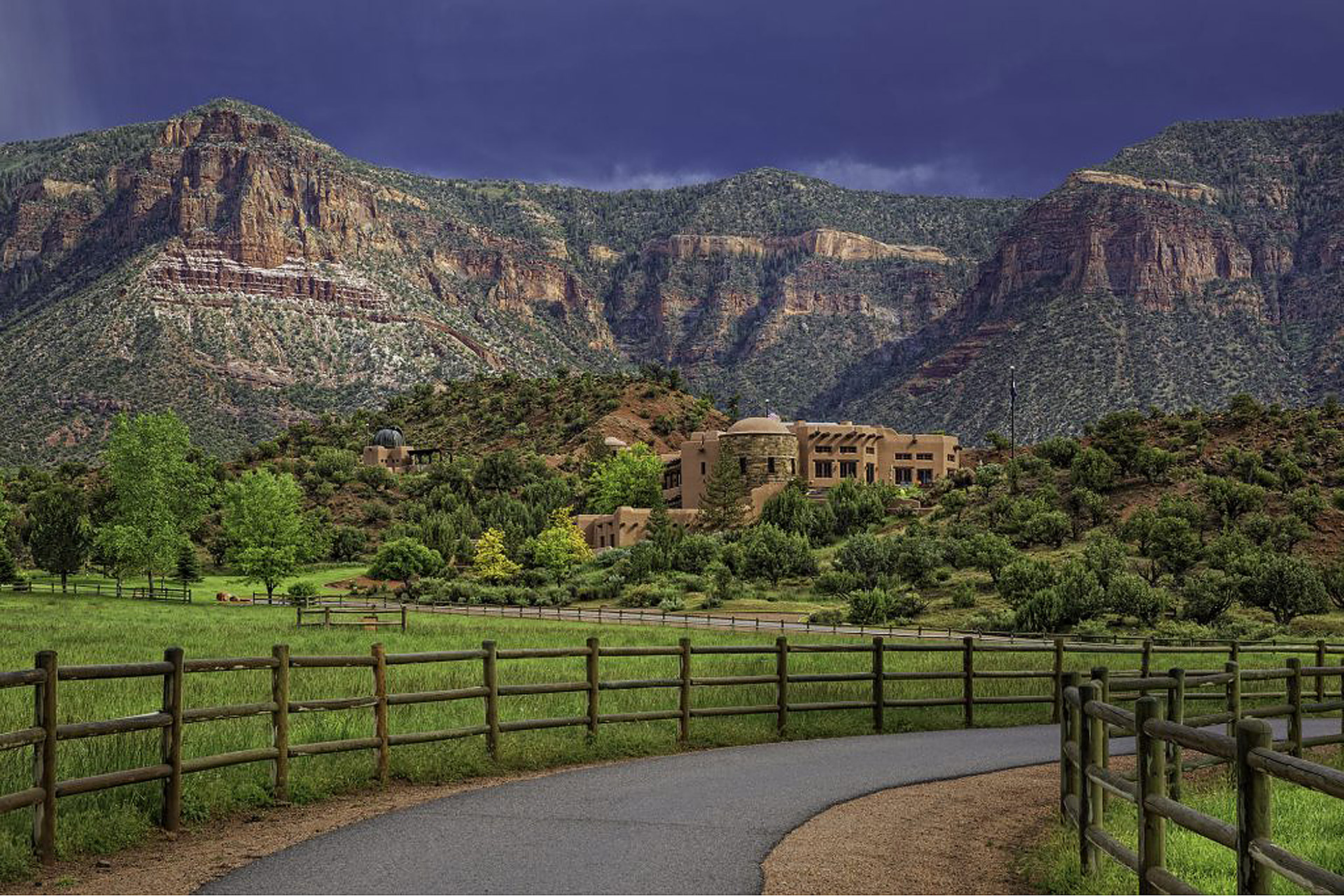Gateway Canyons Ranches & Resort Uncrate