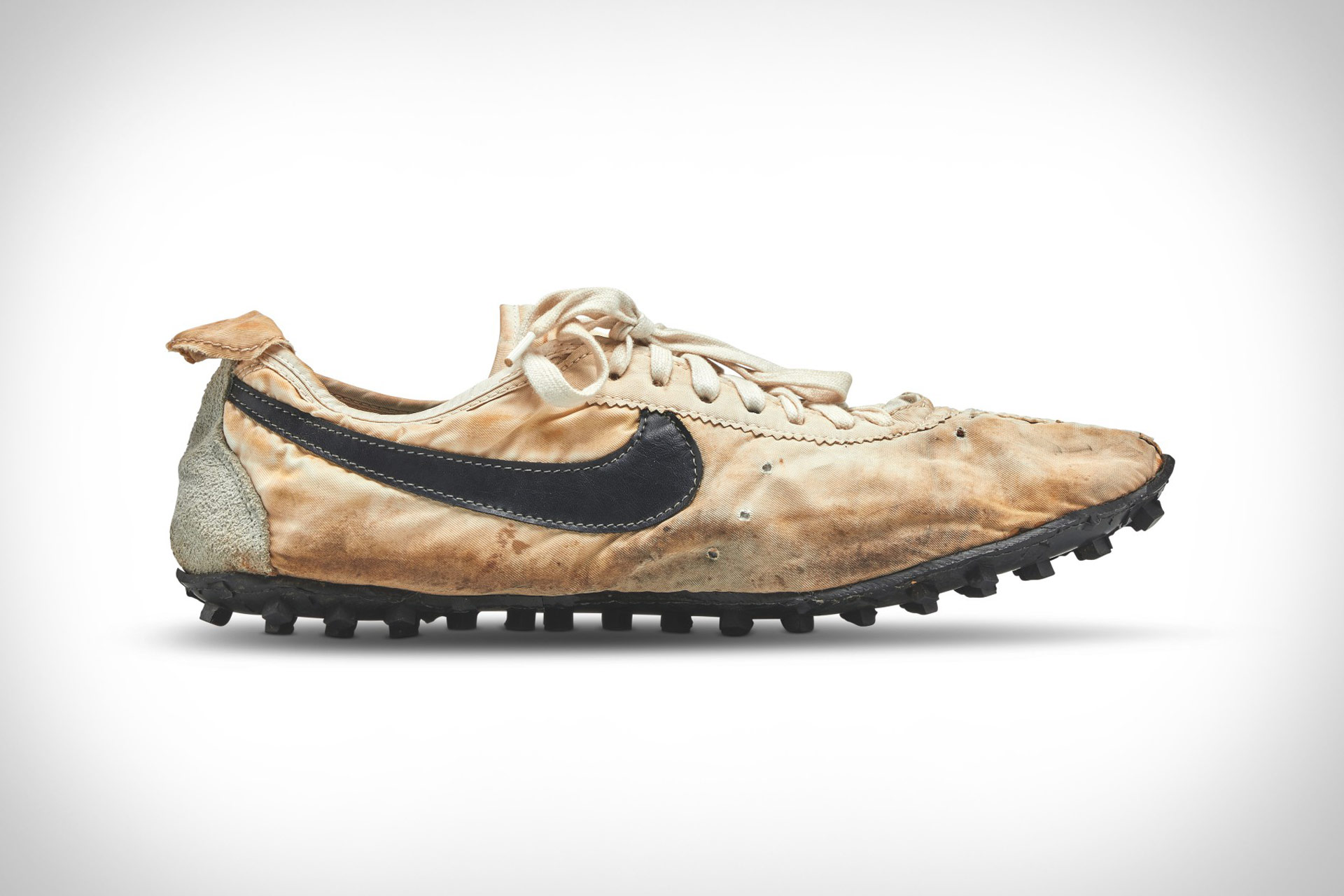 nike waffle moon shoe