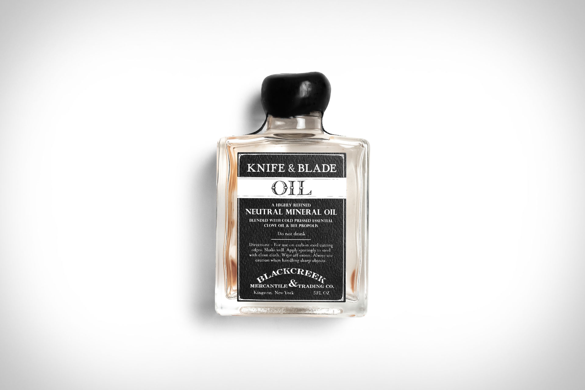 Knife & Blade Oil Uncrate