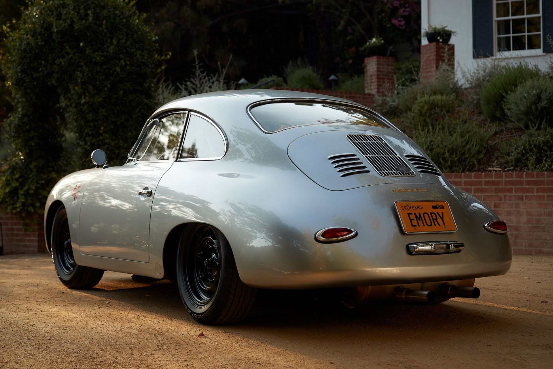 エモリー1959ポルシェ356Aクーペ | Uncrate