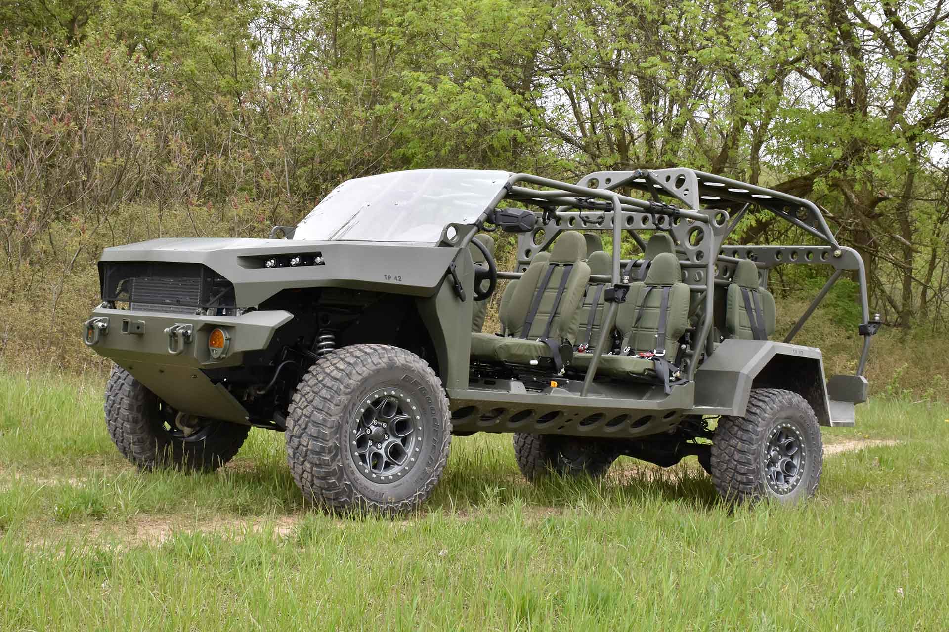 Машина пехотного отделения GM Defense