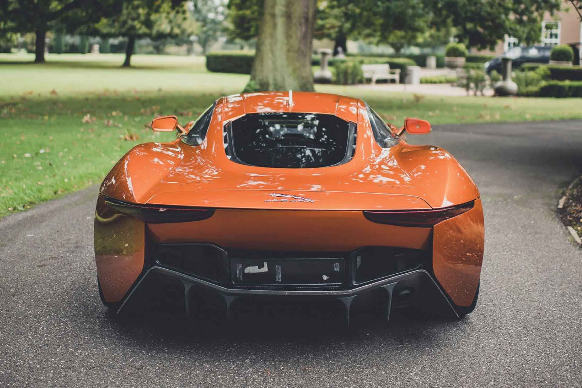 Jaguar c x75 007