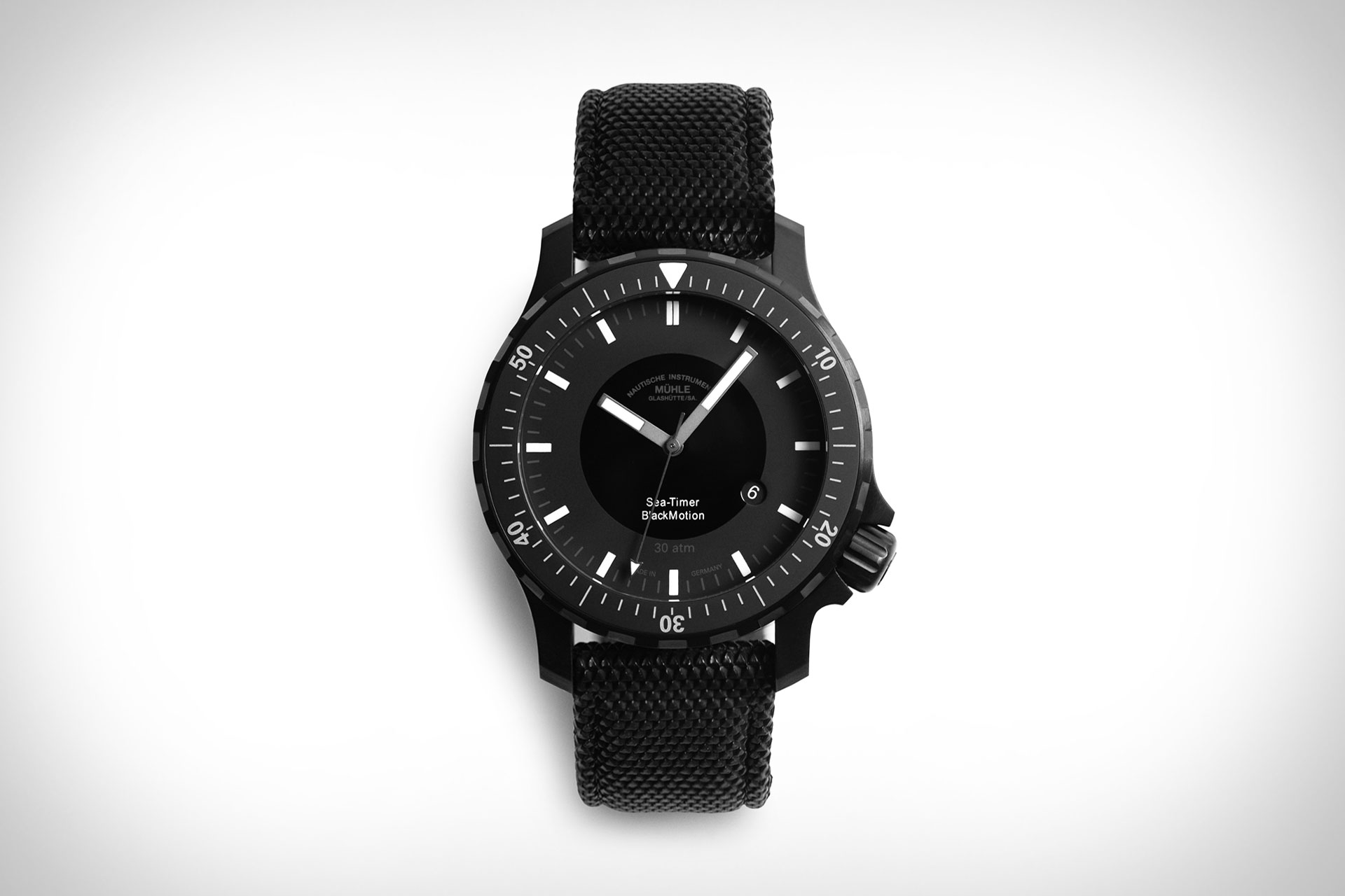 Muehle Glashuette Sea-Timer BlackMotion Watch | Uncrate