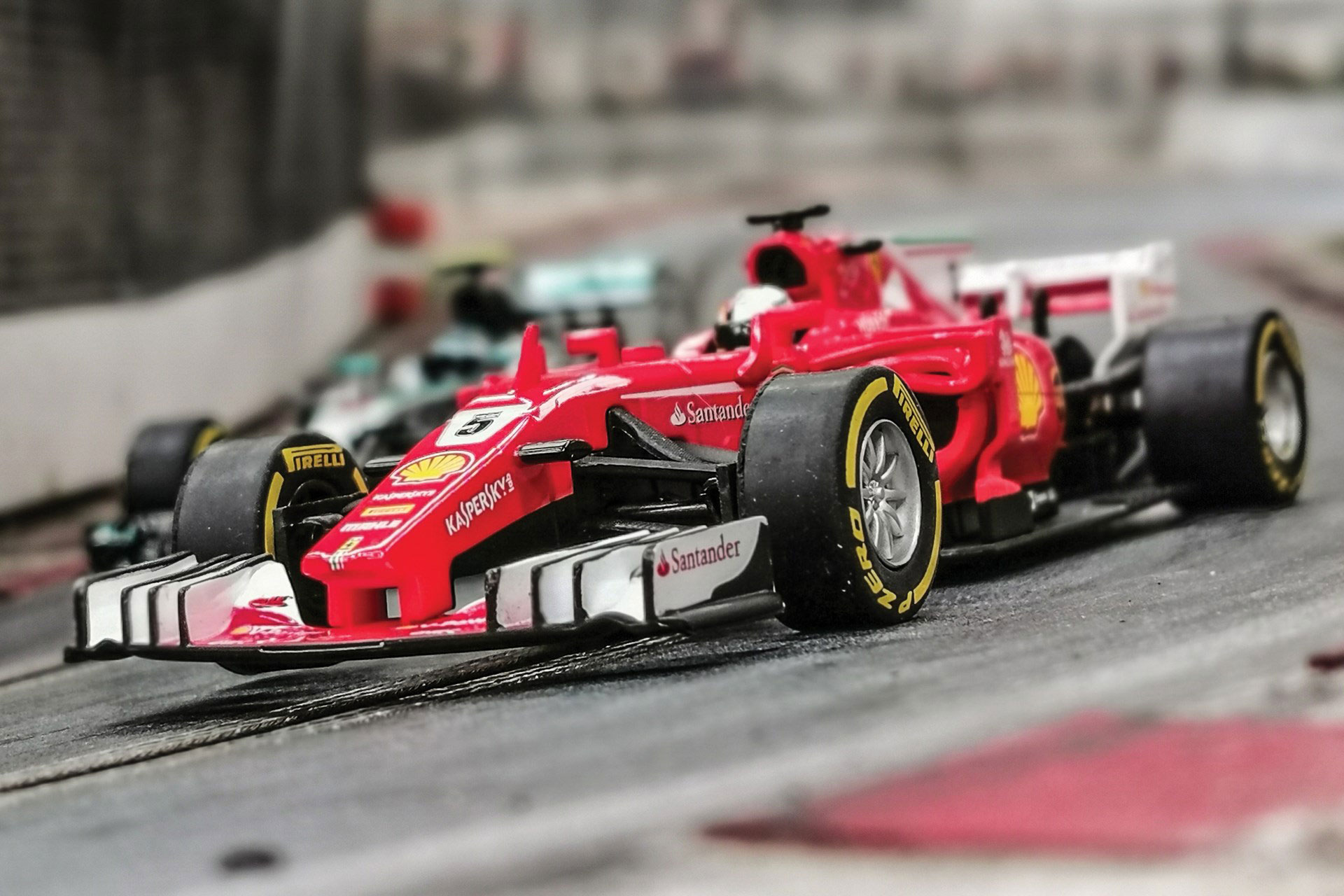 Formula 1 Slot Car Racetrack Uncrate