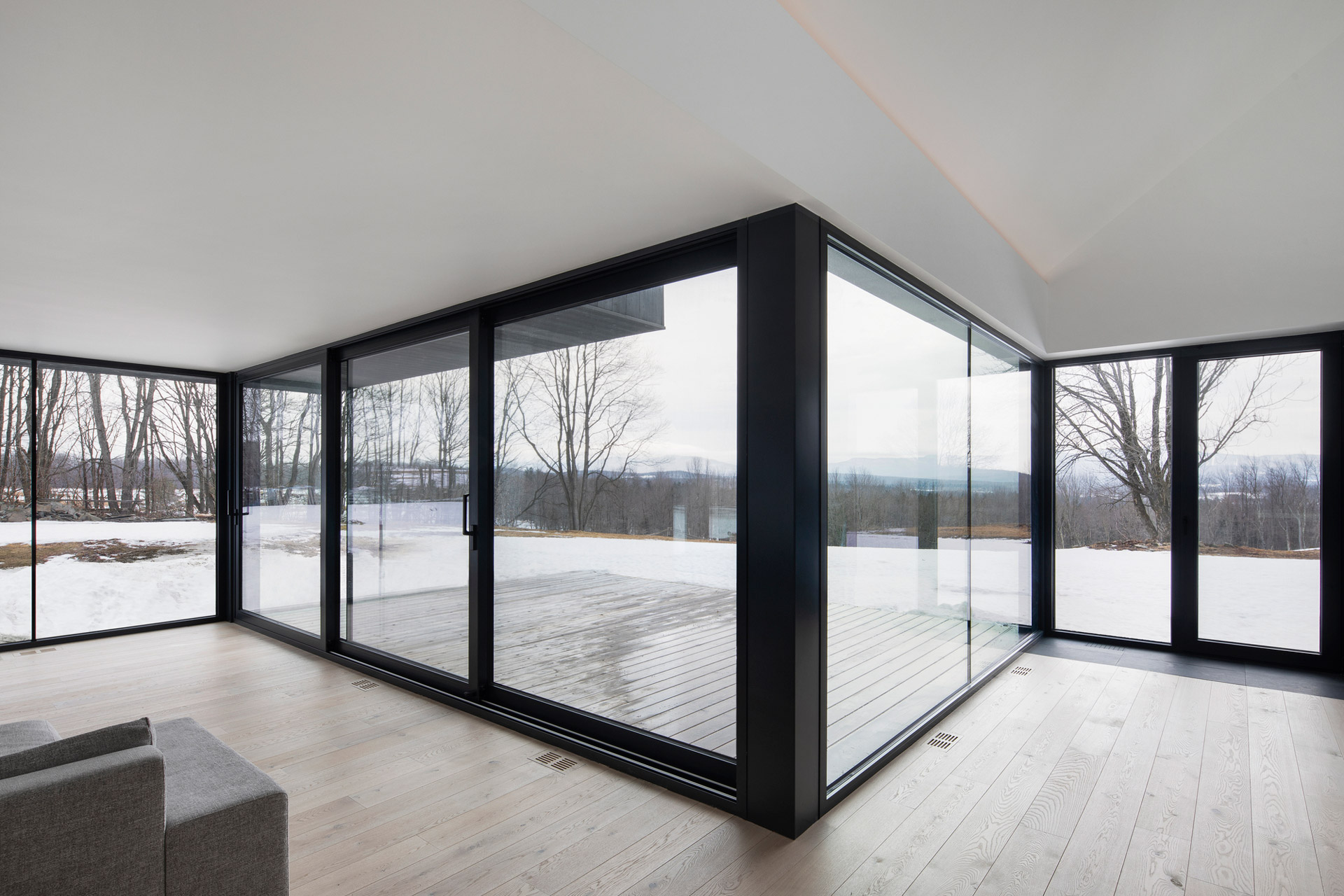 Knowlton House Uncrate